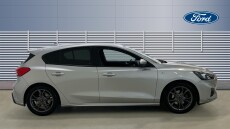 Ford Focus 1.0 EcoBoost 125 ST-Line 5dr Petrol Hatchback